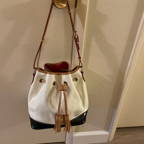 Dooney & Bourke patent leather two tone drawstring bag - Picture 3 of 16